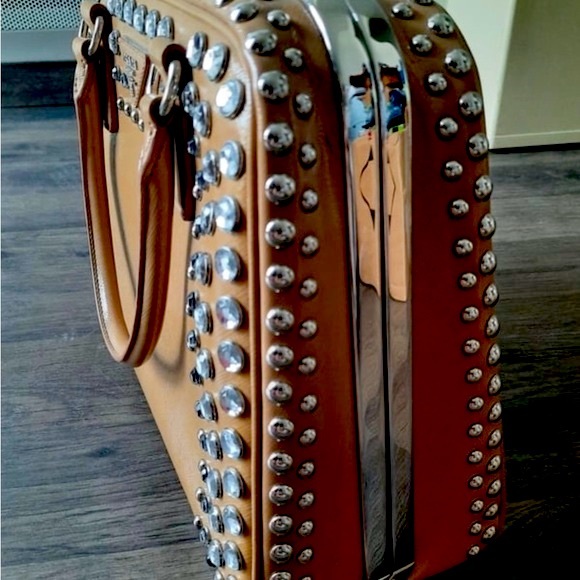 Prada Lux Saffiano bag 🚩PRICE FIRM - Picture 3 of 14